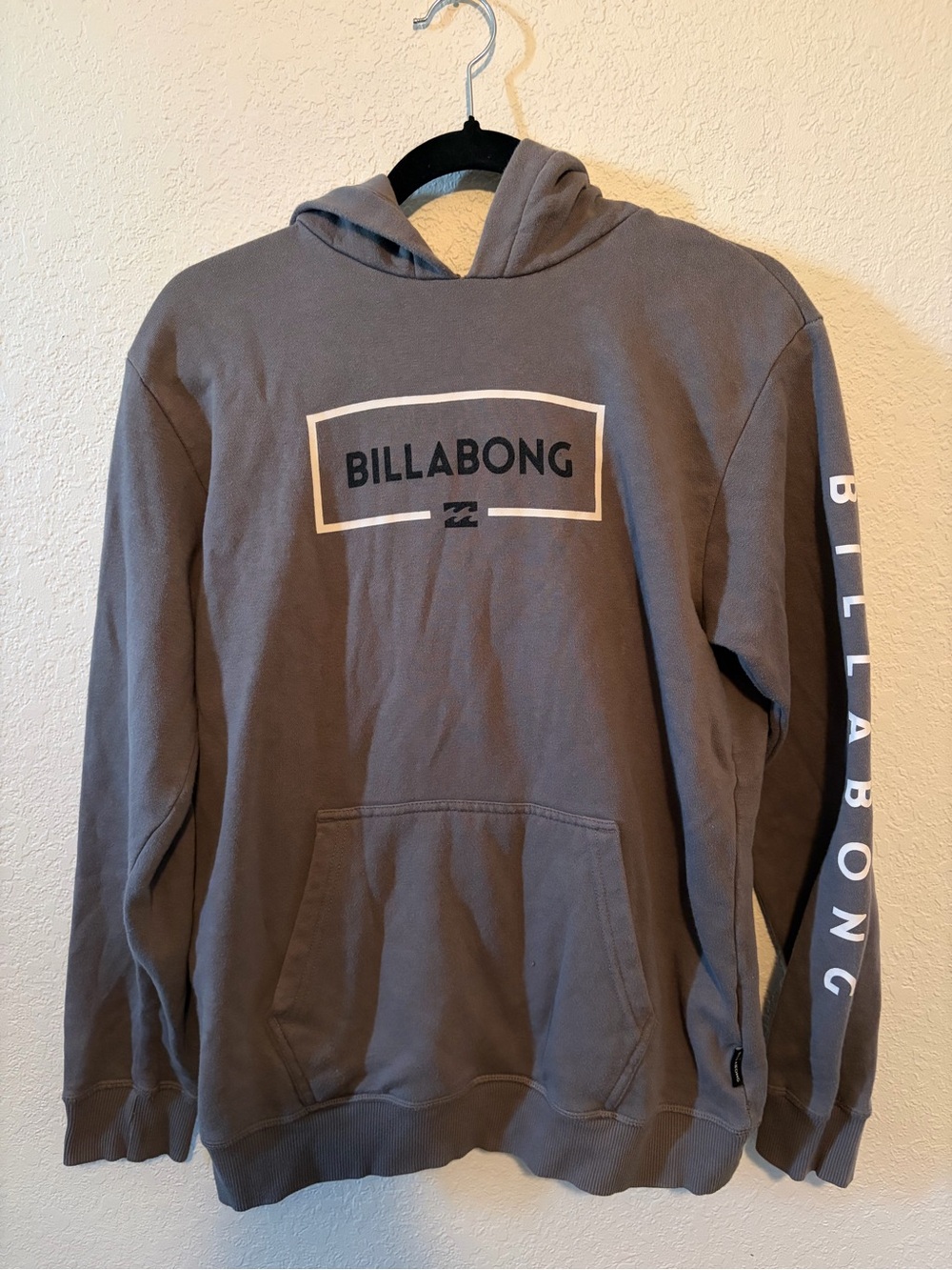 Billabong Gray Pullover Hoodie with White Logo Tag